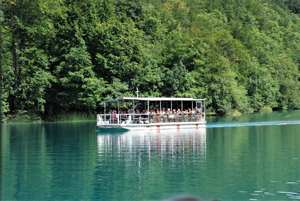 13 barco-Plitvice-Croacia