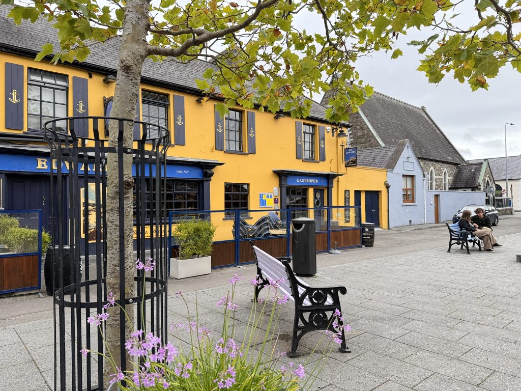 7 Plaza-KInsale-Irlanda