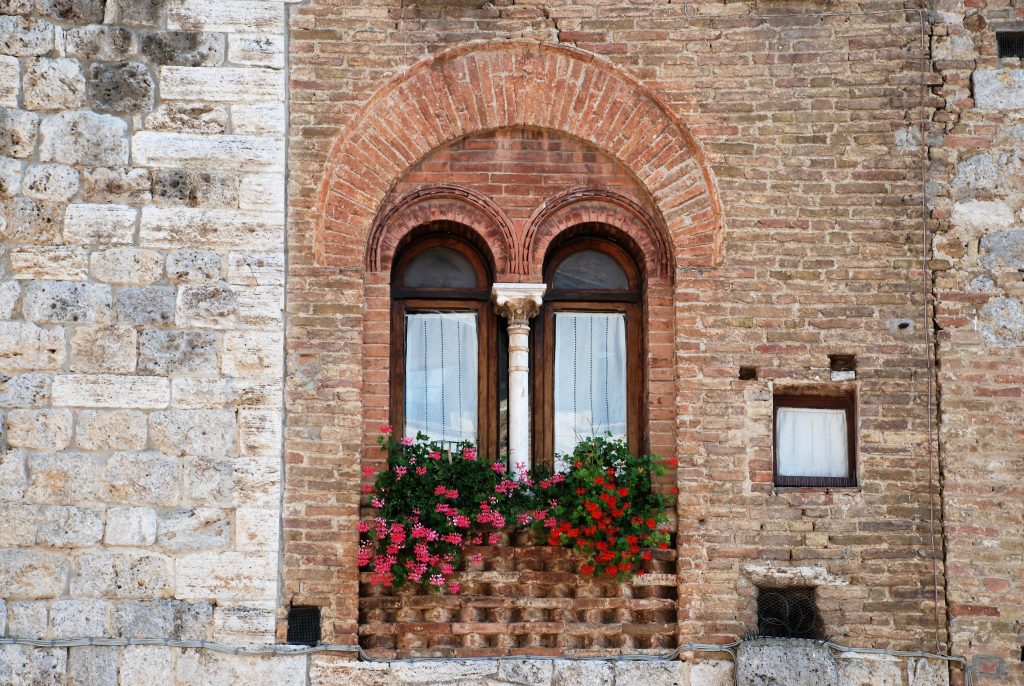 9 Ventana-S Gimignano-Italia