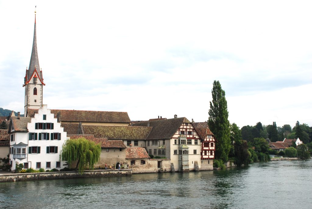 9 Stein-Schaffhausen-Cataratas-Suiza