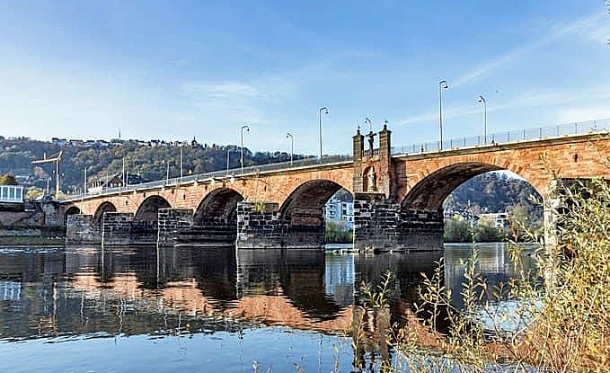 30 Puente-Tréveris-Alemania