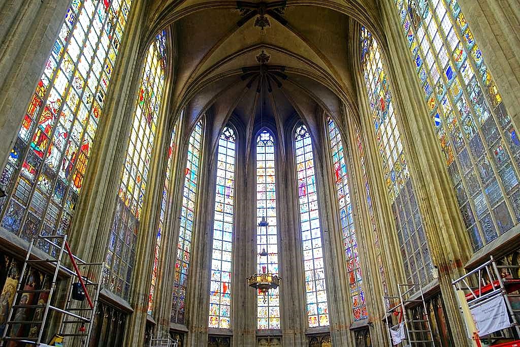 4 Notre Dame du Sablon-Bruselas-Bélgica