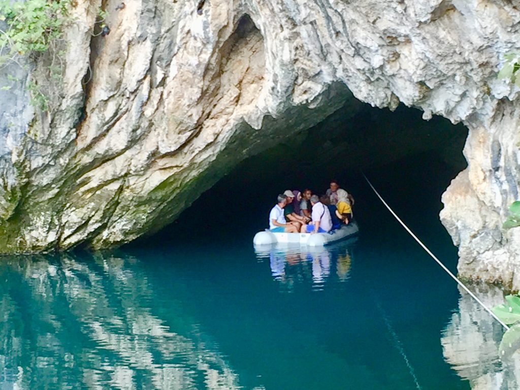 8 Cueva-Blagaj-Bosnia&Herzegovina