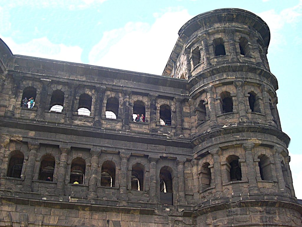 9 Puerta Negra-Tréveris-Alemania