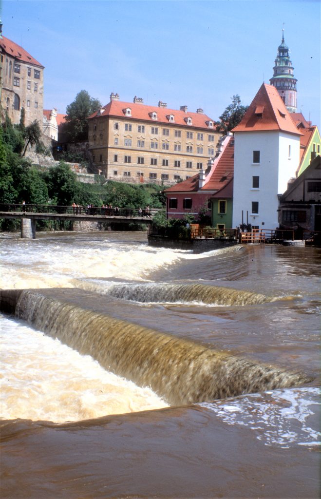 25 Cesky Krumlov-Bohemia