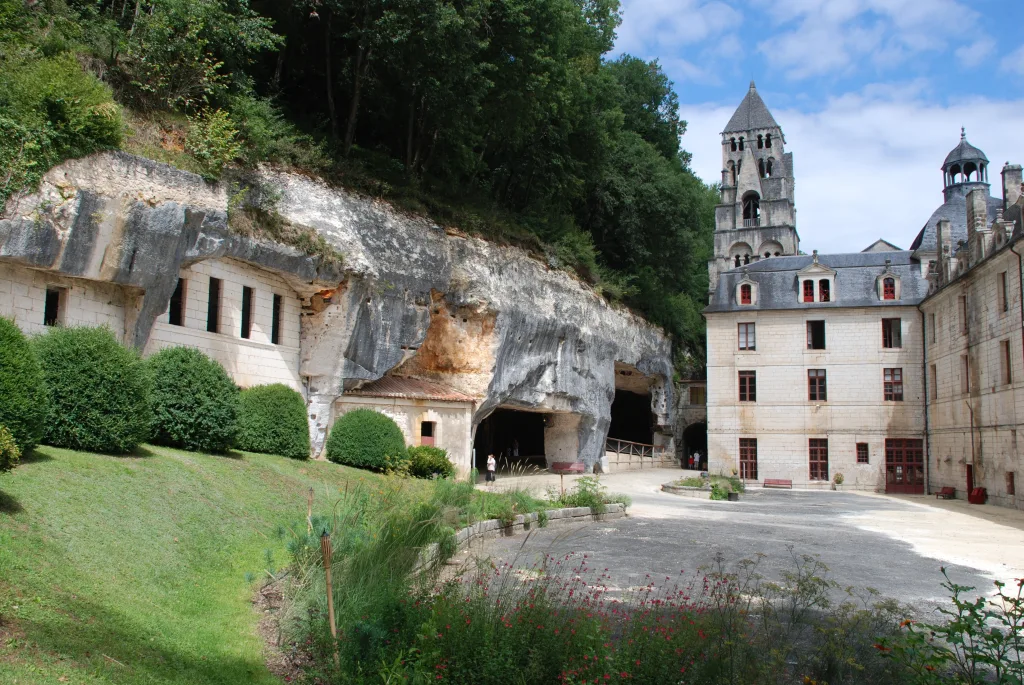 4 Campanari-Brantöme-Perigord-Francia