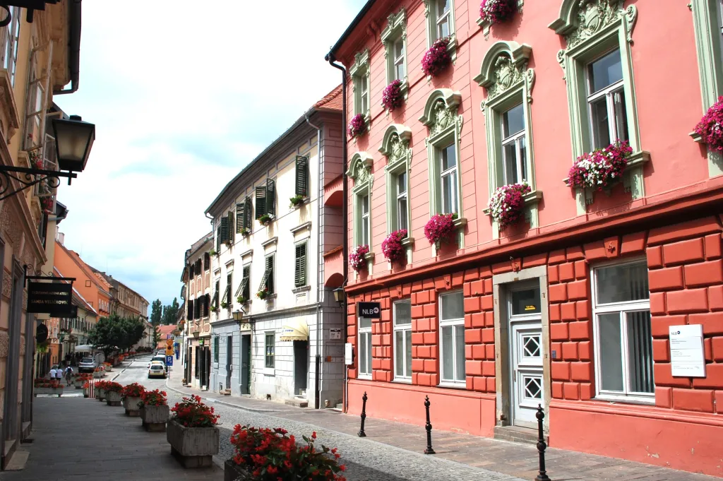 4 Ptuj -Calle-(Eslovenia)