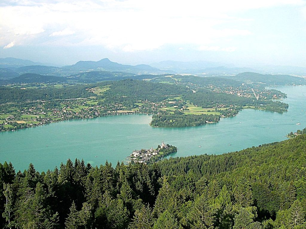 6 Lago de Wörter desde el Pyramidenkogem-Austria