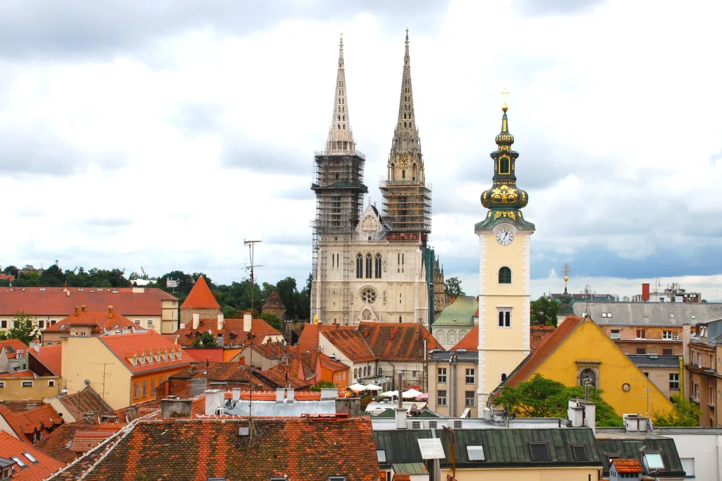 7 Catedral Católica-Zagreb-Croacia